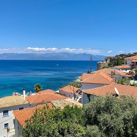 Blu Blu Apartment With Castle View Koroni  Exterior photo